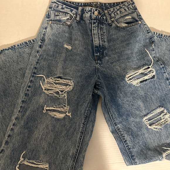 Rue21 Denim - Rue21 High Rise Distressed Y2K Wide leg Blue Jeans